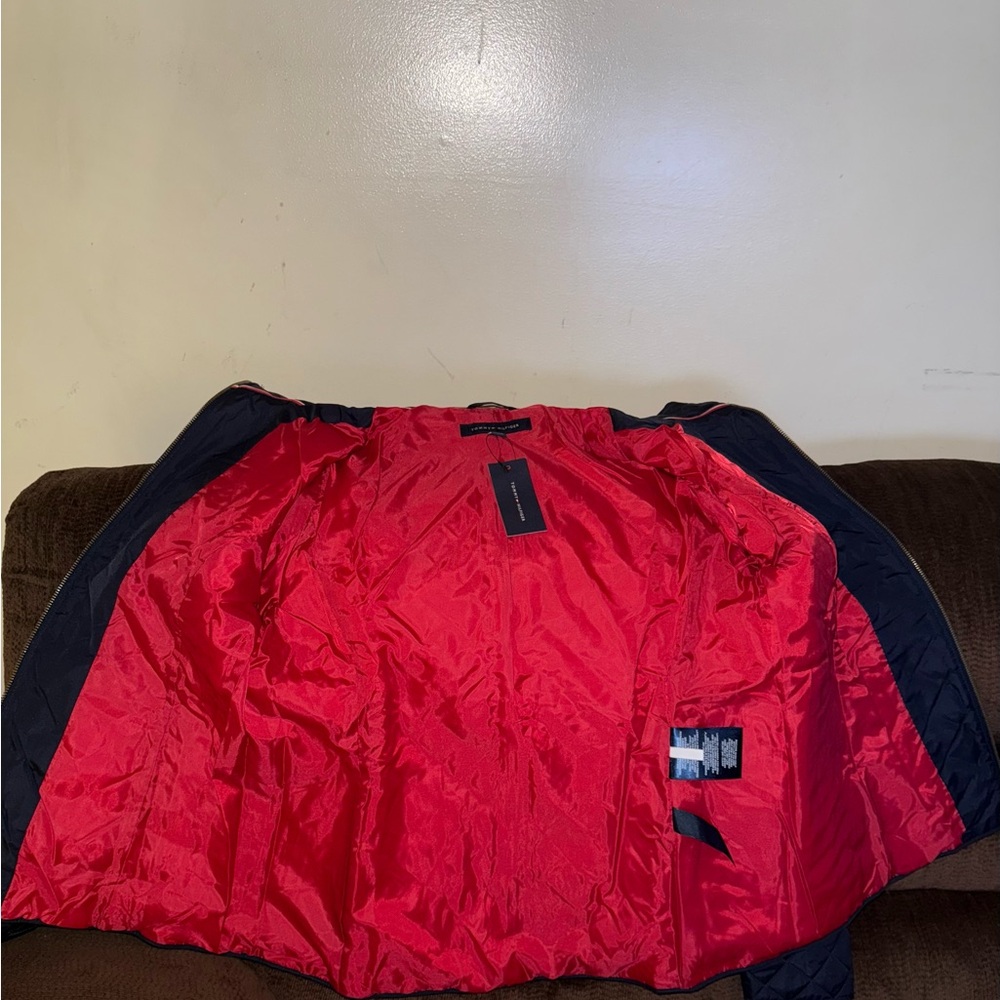Tommy Hilfiger Navy and Red Quilted Jacket - Picture 8 of 10